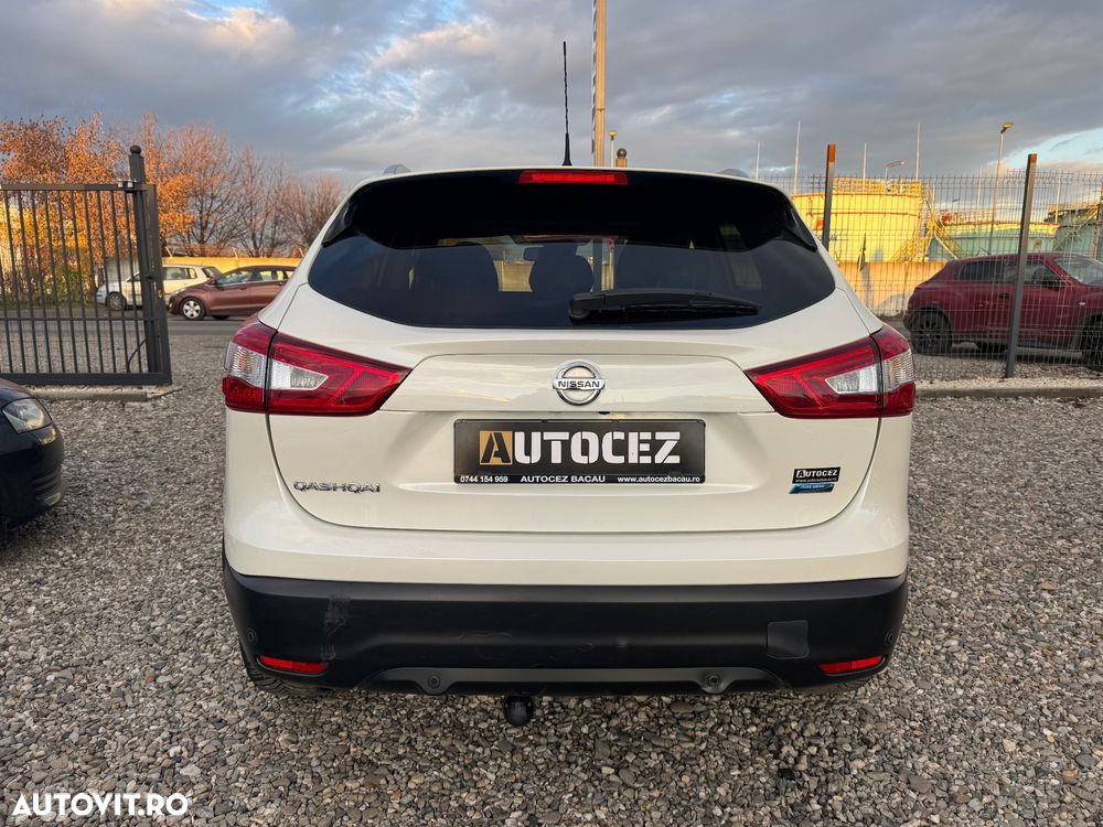 Nissan Qashqai 1.5 DCI N-Connecta - 9