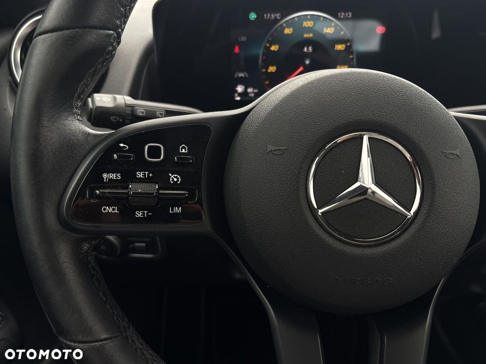 Mercedes-Benz GLB 200 7G-DCT - 19