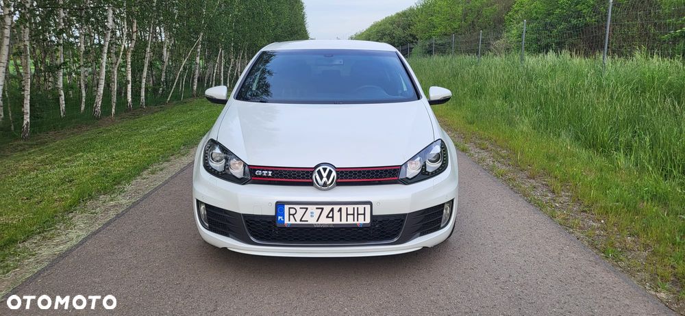 Volkswagen Golf 2.0 GTI - 12