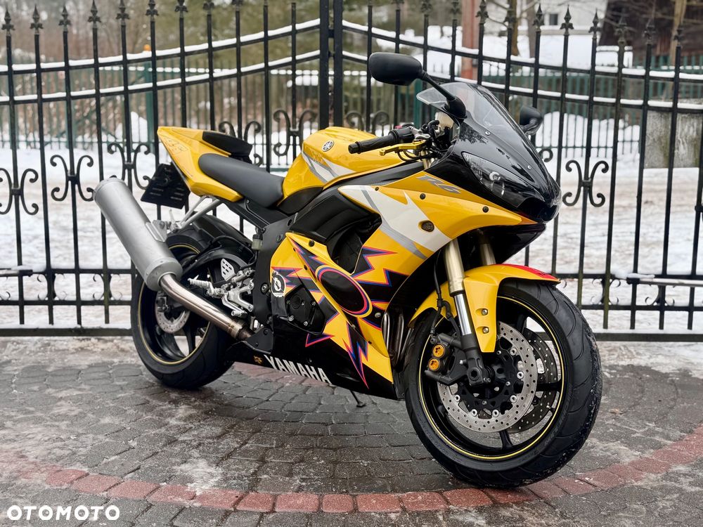 Yamaha YZF - 1