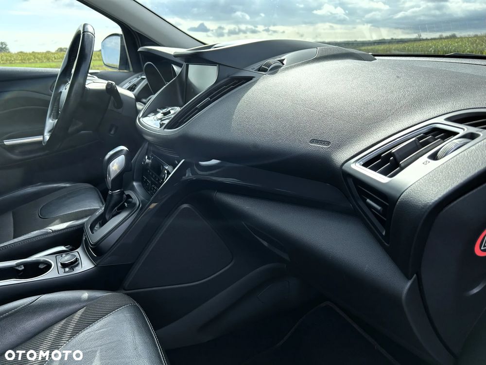 Ford Kuga 2.0 TDCi 4x4 Individual - 25