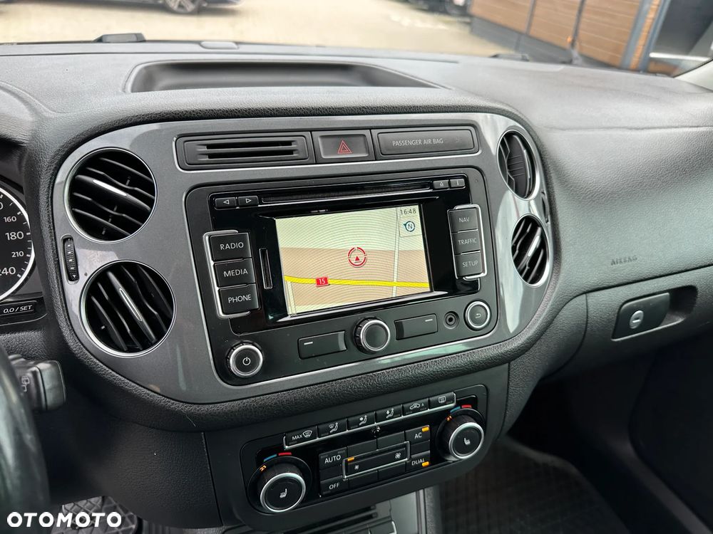 Volkswagen Tiguan - 12