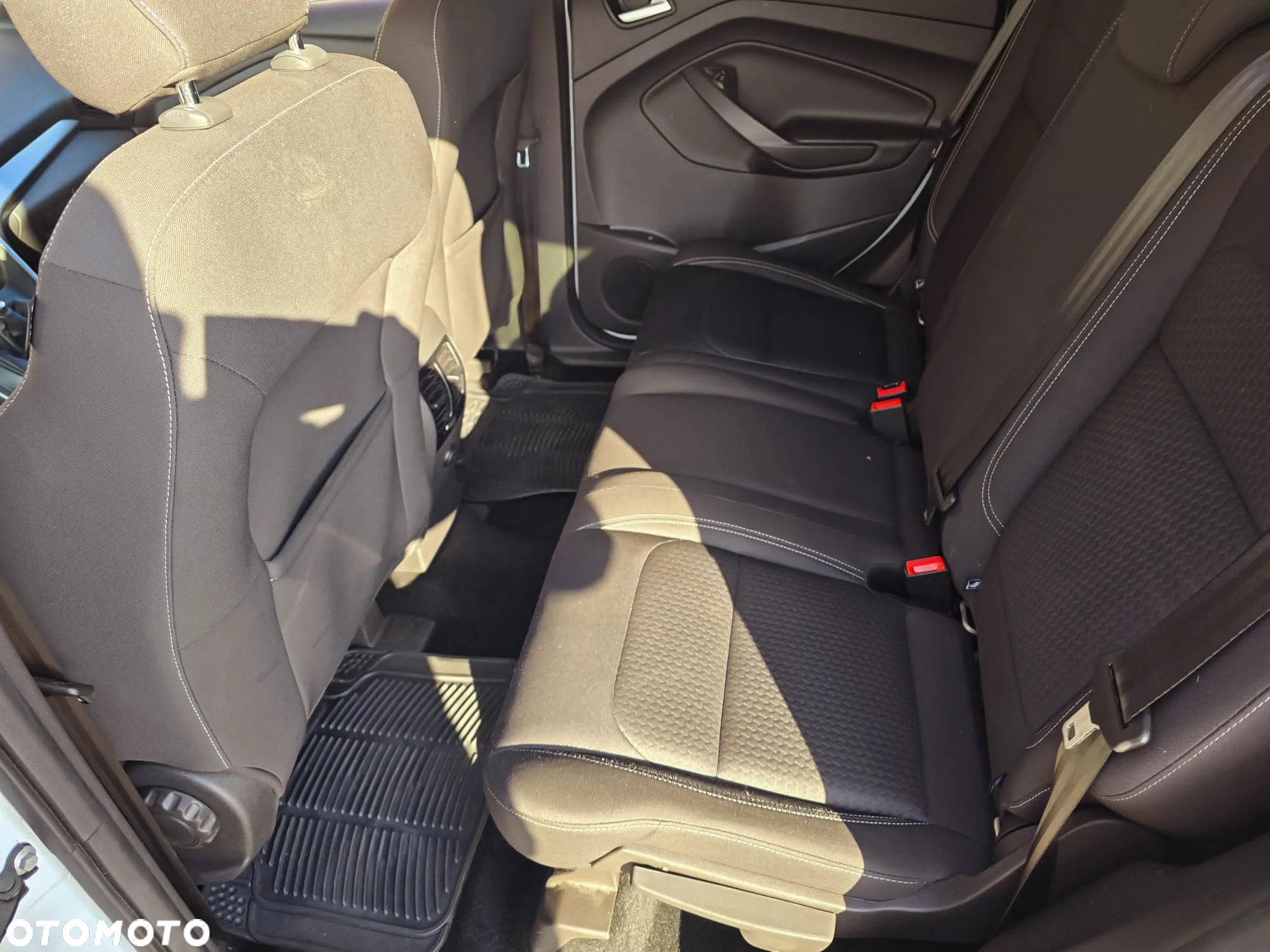 Ford Kuga - 26