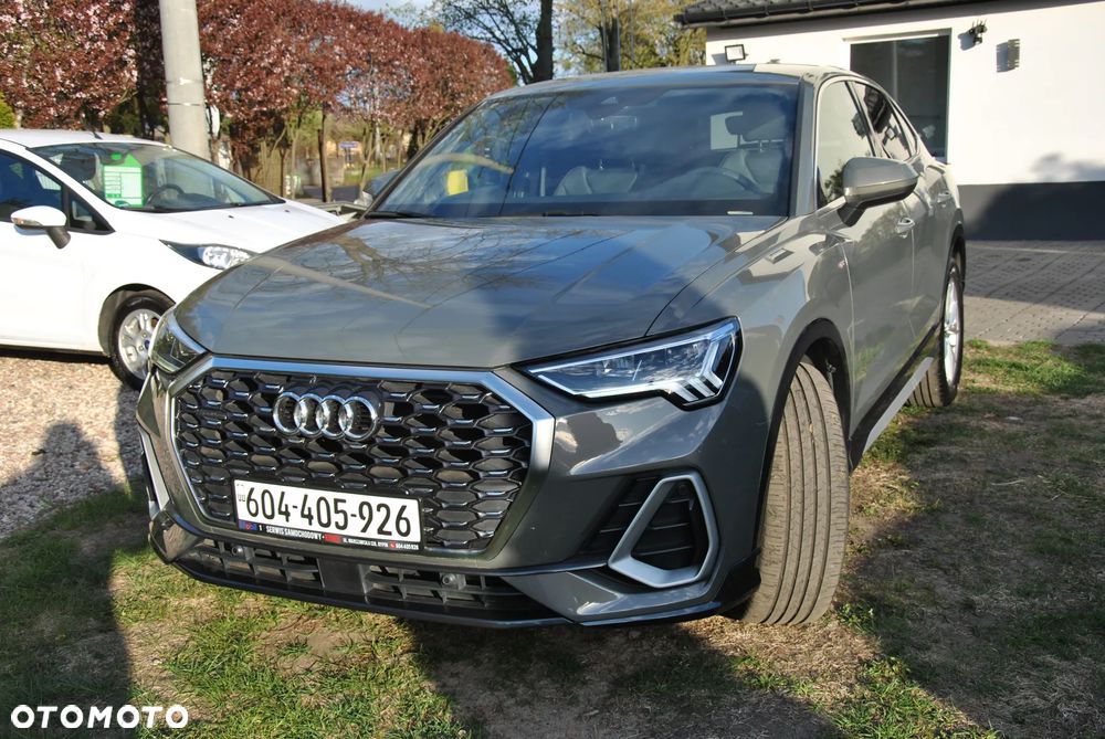 Audi Q3 Sportback 35 TDI quattro S tronic S line - 2