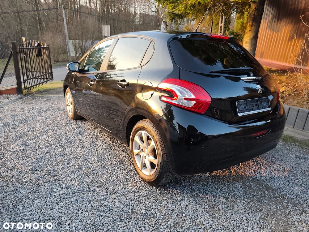 Peugeot 208 82 PureTech Style - 8