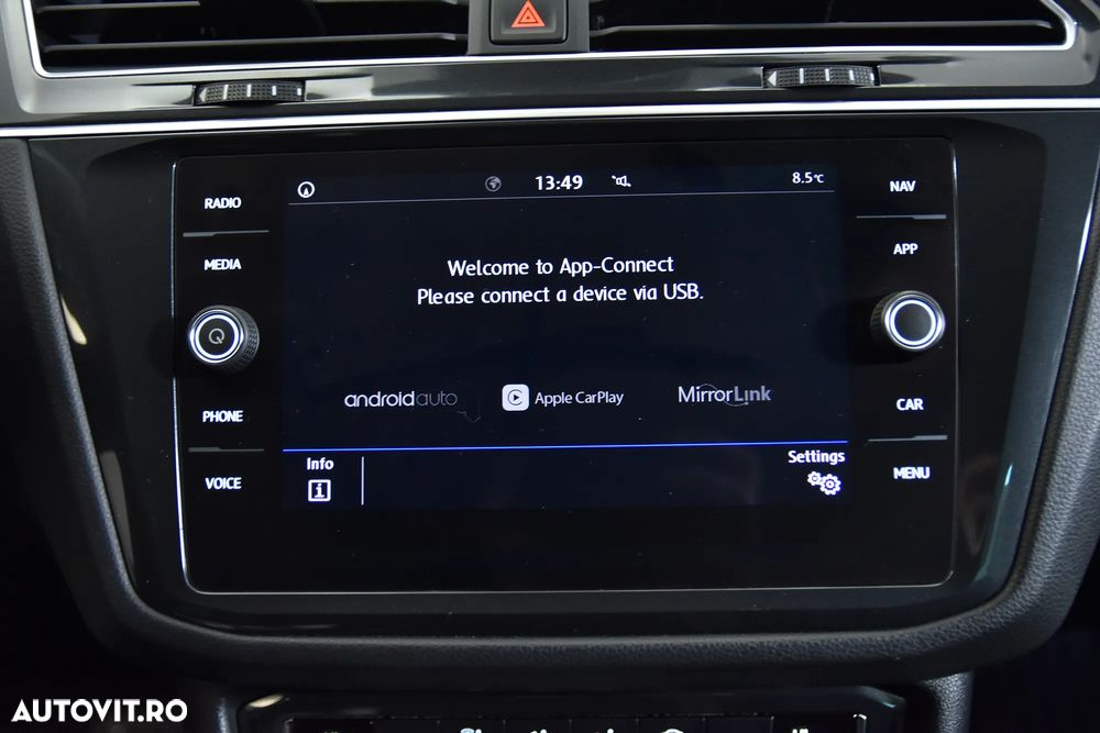 Volkswagen Tiguan - 19