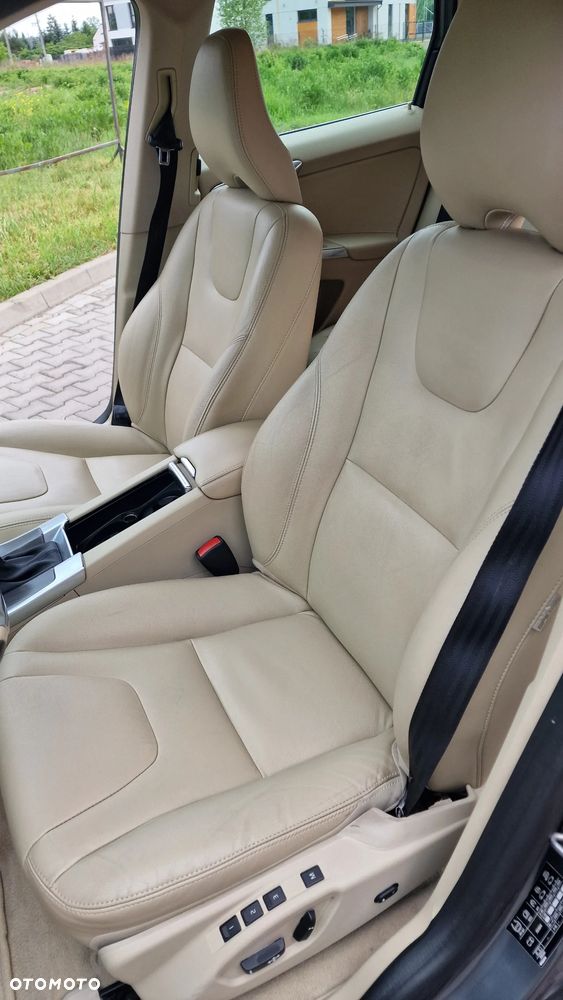 Volvo XC 60 D4 Drive-E Summum - 10