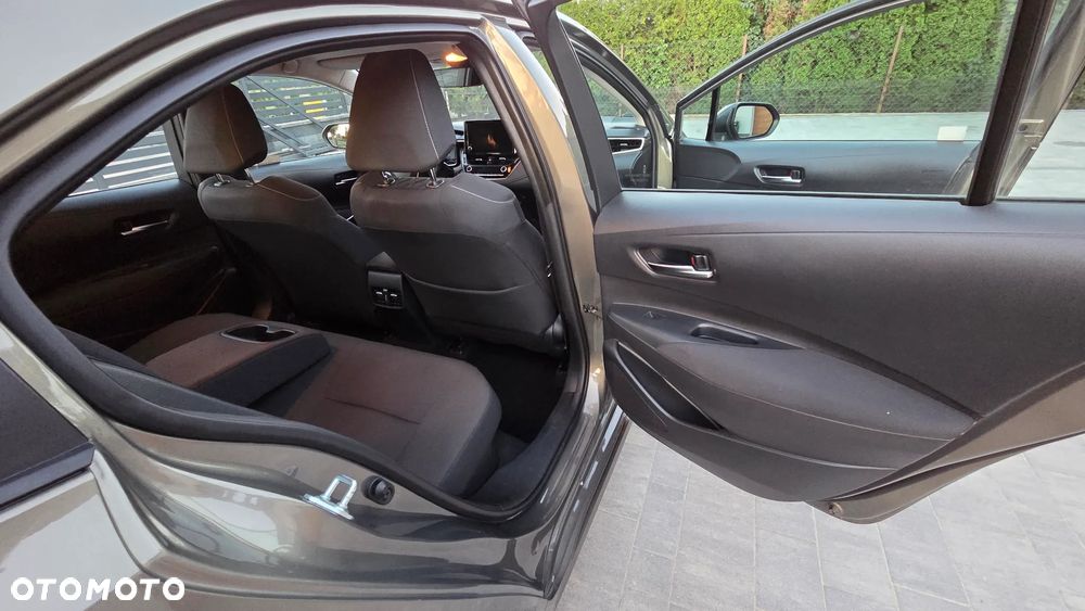 Toyota Corolla 1.8 Hybrid Comfort - 22