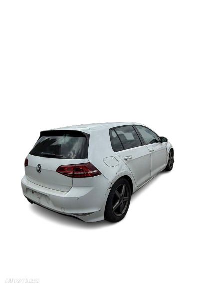 Usa/usi VW Golf 7 R-Line 2012-2017 2.0 TDI cod motor: CRBC cutie manuala 6 trepte: PFL cod culoare: 0Q / C9A - 3