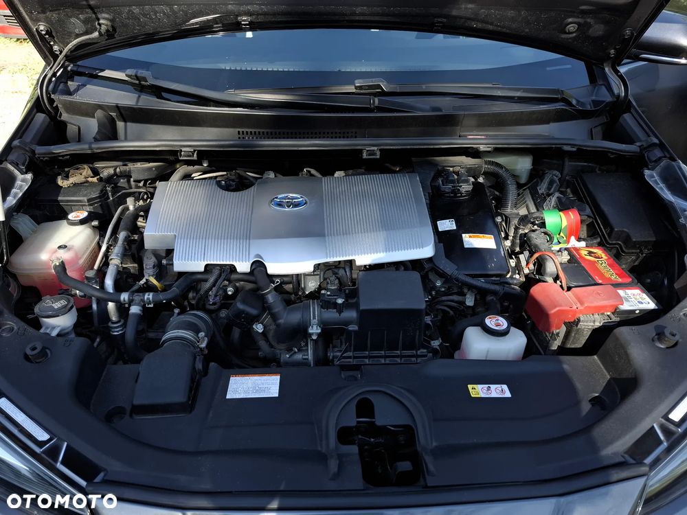 Toyota Prius Hybrid - 13