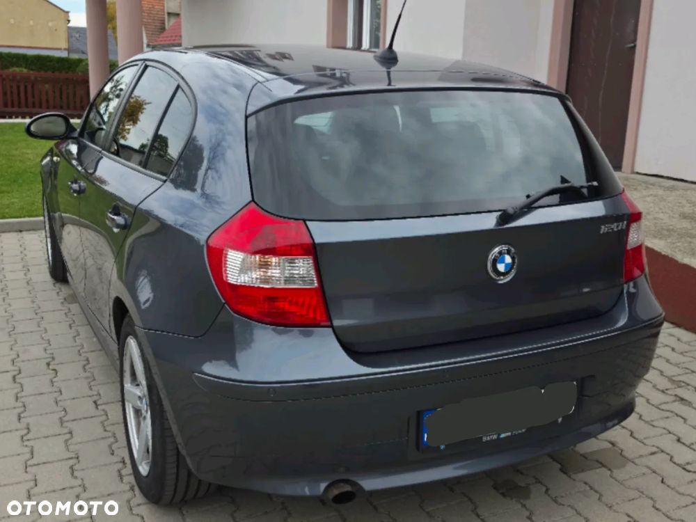 BMW Seria 1 2006 photo 4