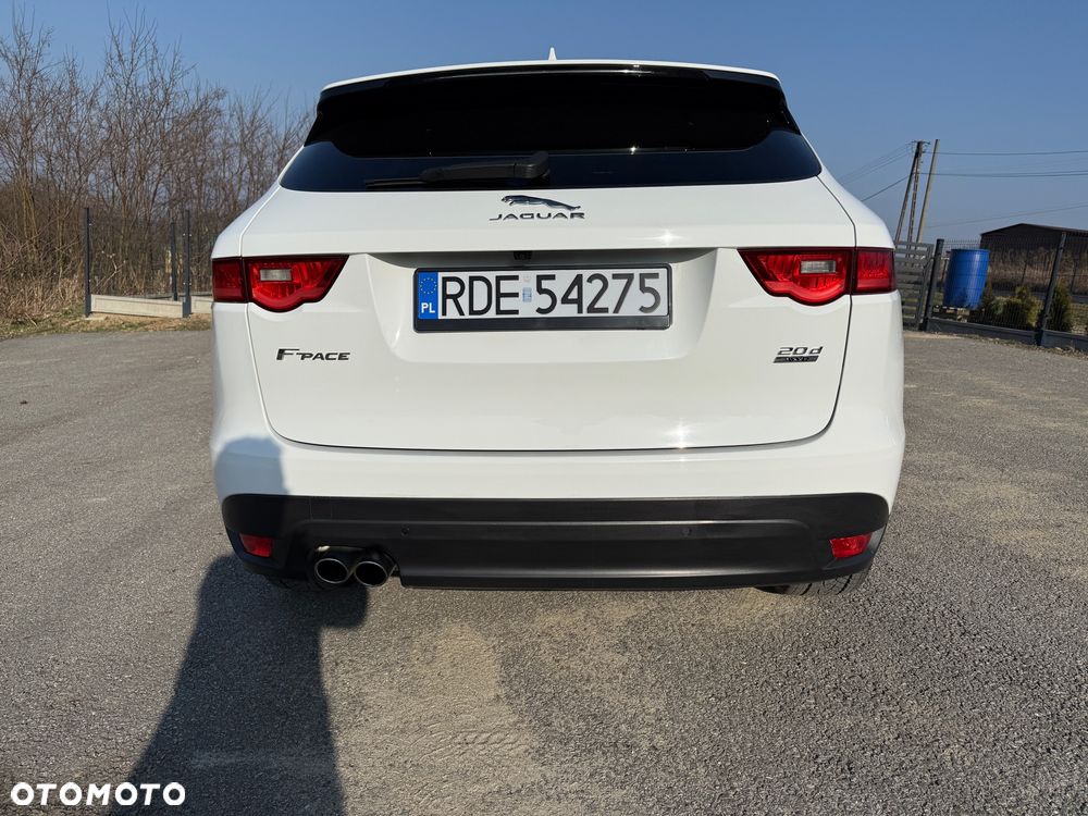 Jaguar F-Pace - 5