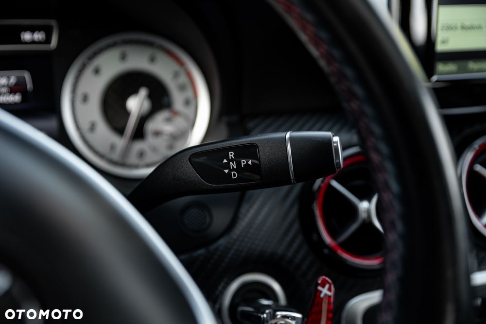 Mercedes-Benz Klasa A 250 4Matic 7G-DCT AMG Line - 33