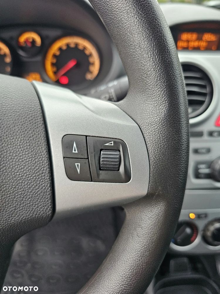 Opel Corsa - 26