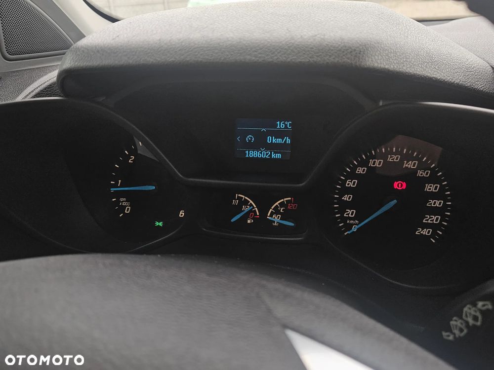 Ford Tourneo Connect Grand - 18