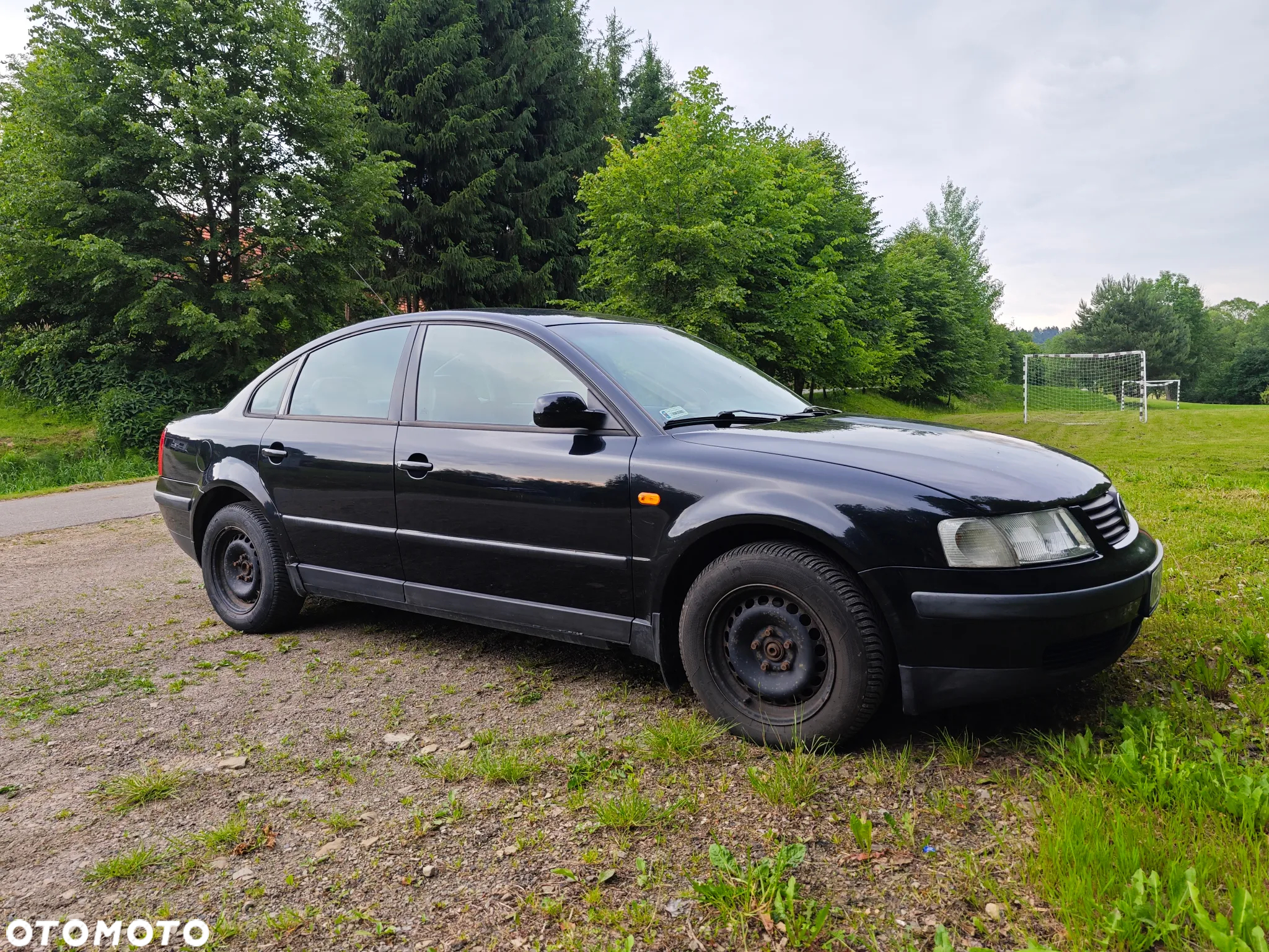 Volkswagen Passat - 4