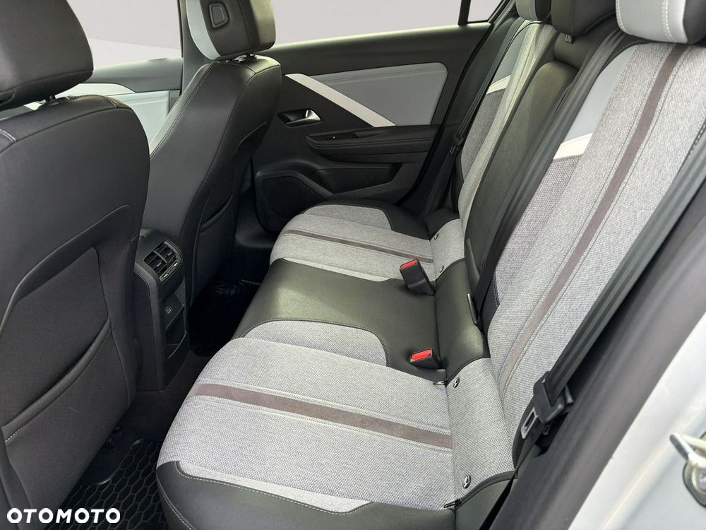 Opel Astra - 25