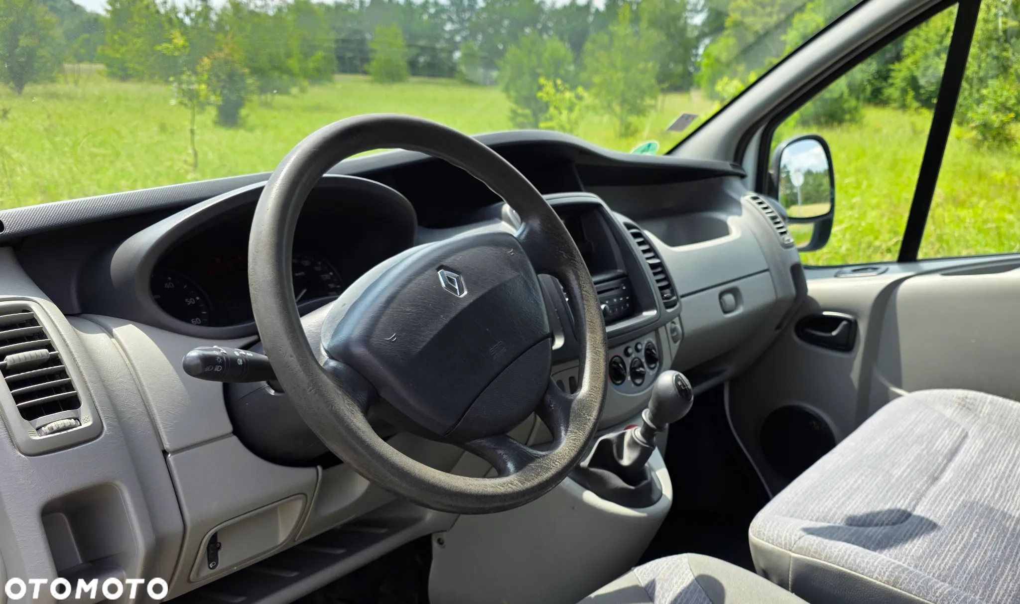 Renault TRAFIC - 23