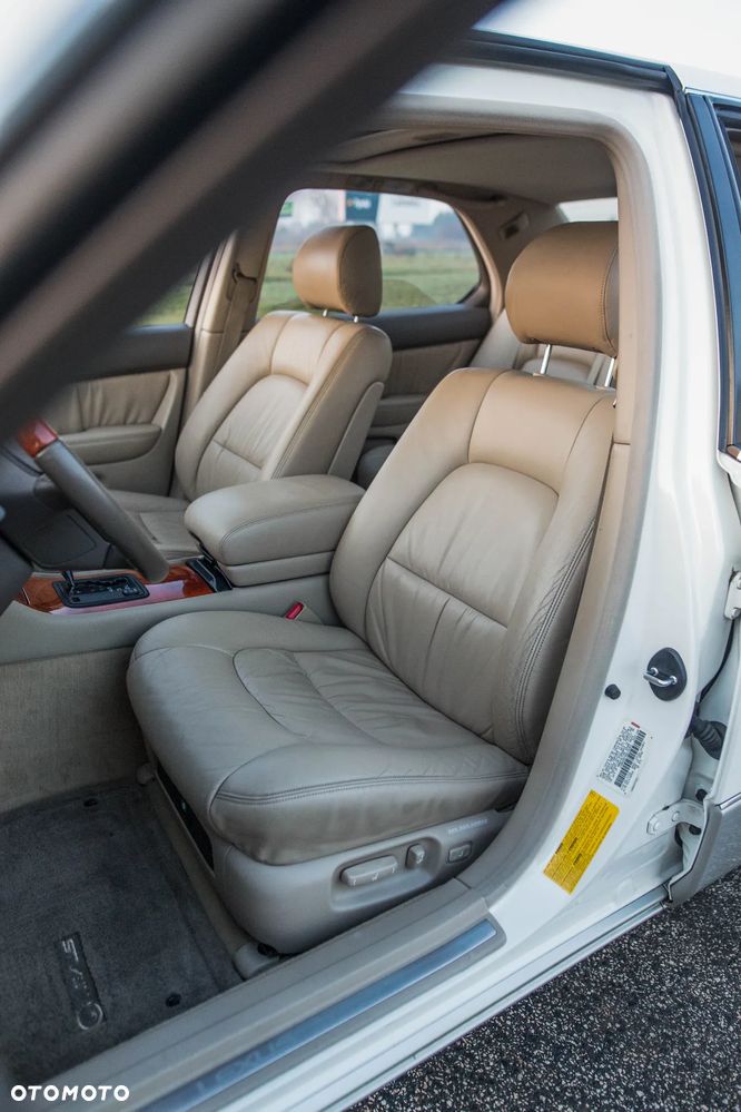 Lexus LS 400 - 17