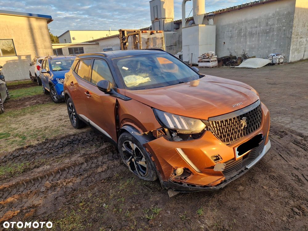 Peugeot 2008 - 4