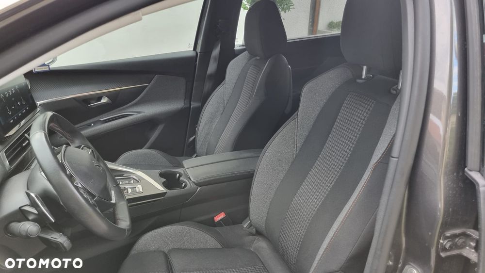Peugeot 5008 BlueHDi 130 EAT8 Allure Pack - 12