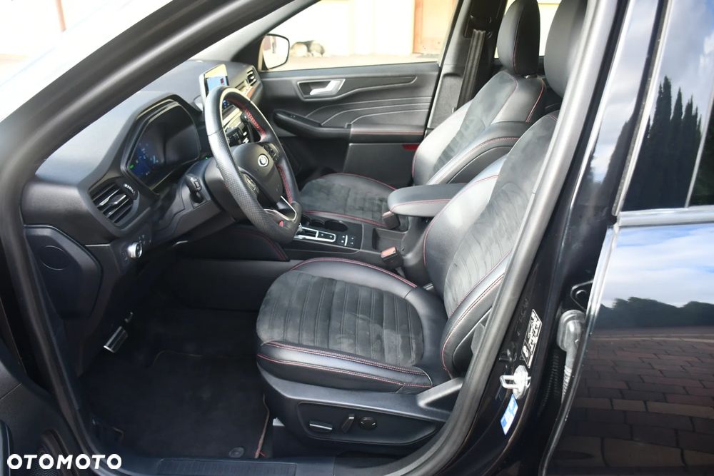 Ford Kuga 2.5 FHEV AWD ST-Line X - 21