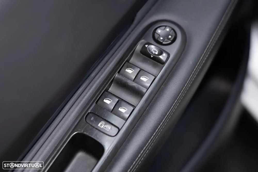 Peugeot 3008 1.6 e-HDi Allure 2-Tronic - 41