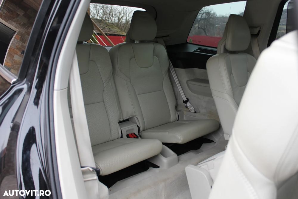 Volvo XC 90 D5 AWD Geartronic Inscription - 9
