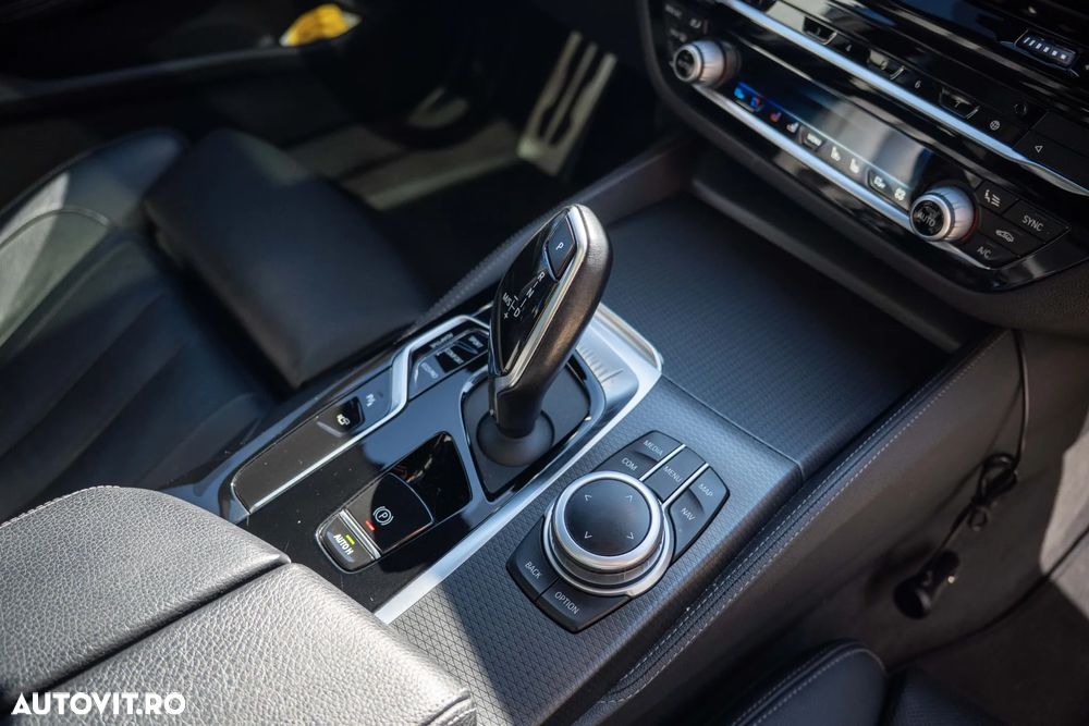 BMW Seria 5 520d AT MHEV - 18