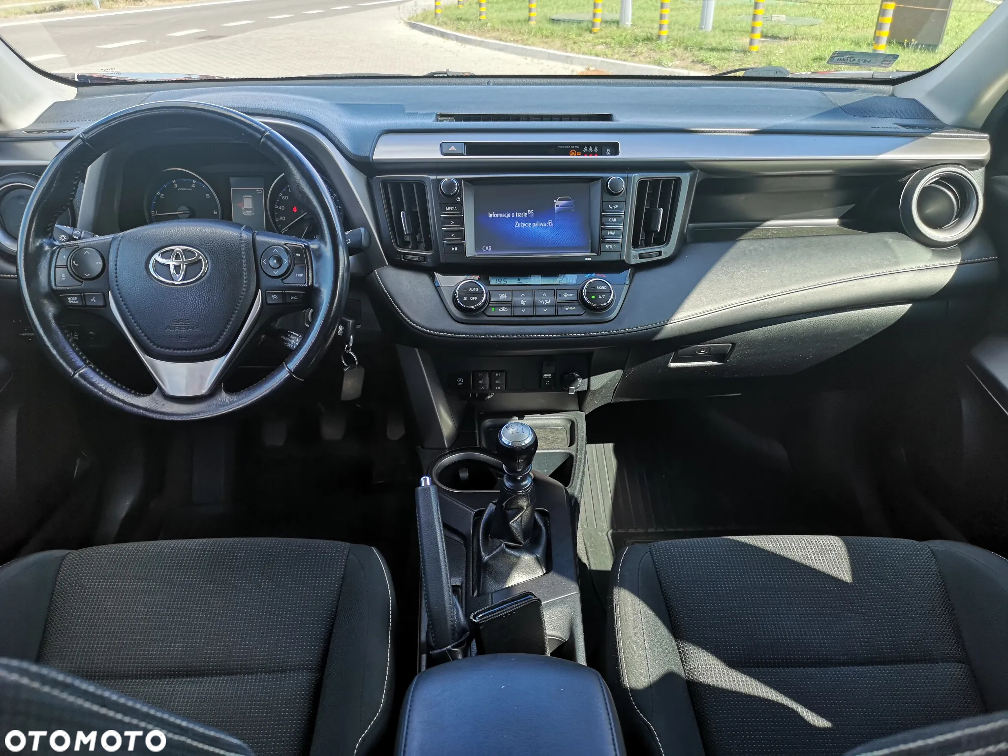 Toyota RAV4 2.0 D-4D Premium 4x2 - 14