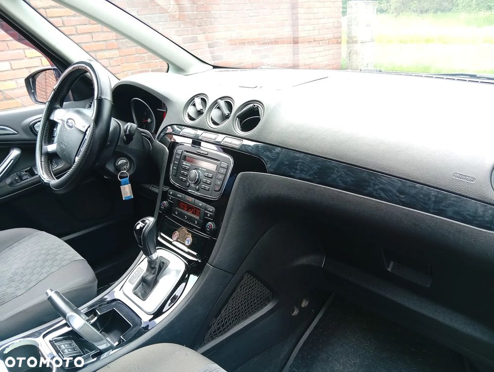 Ford Galaxy - 33