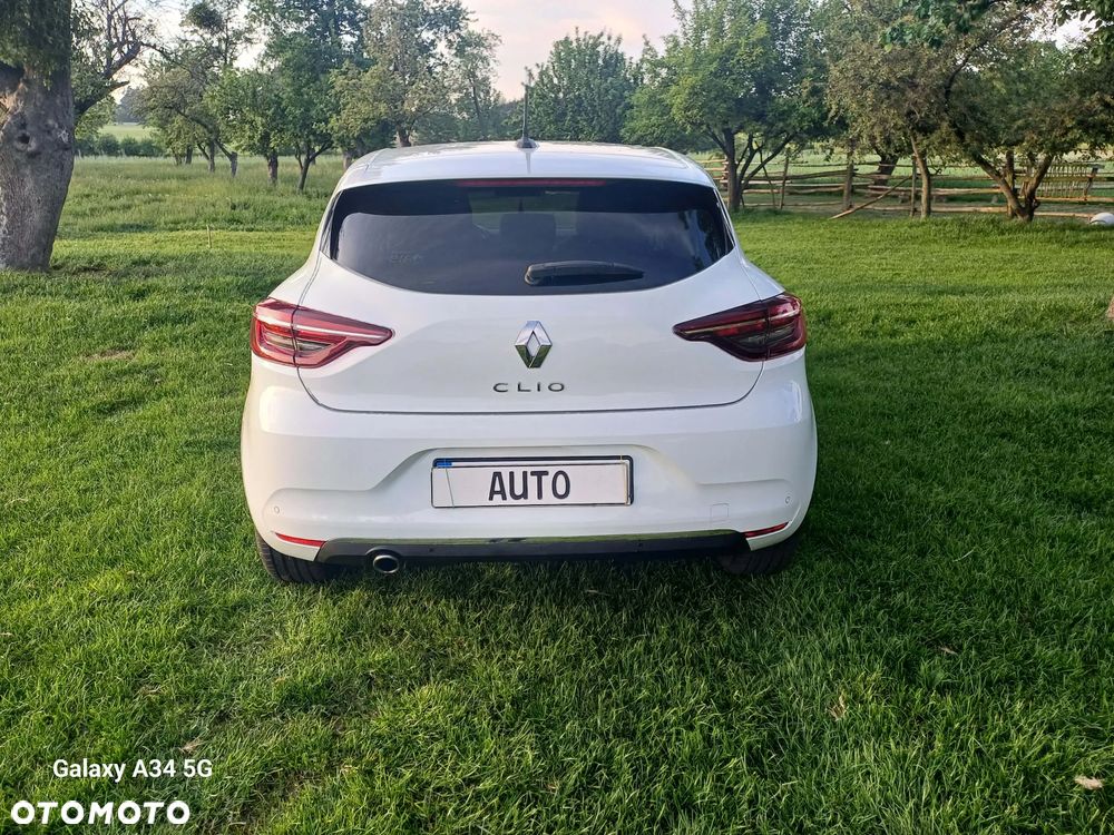 Renault Clio - 26