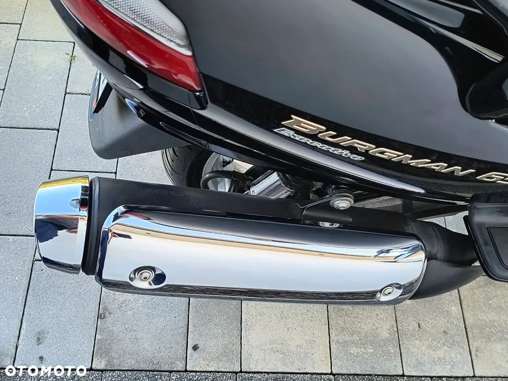 Suzuki Burgman - 8