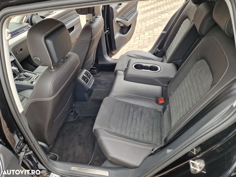 Volkswagen Passat 2.0 TDI DSG Highline - 9