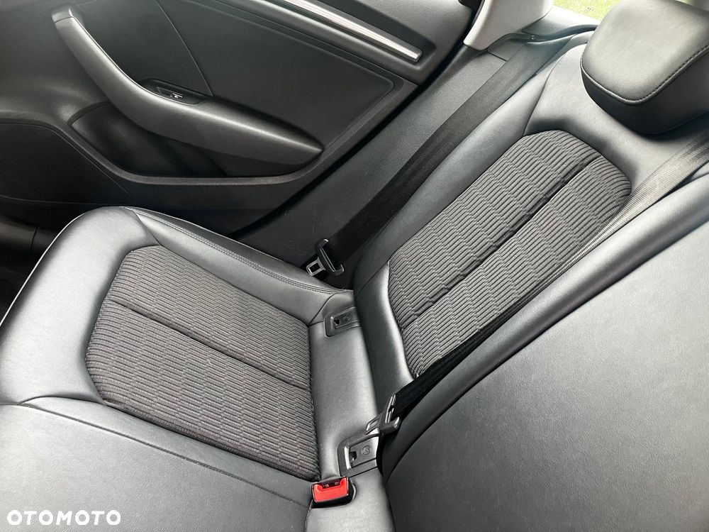 Audi A3 Sportback 1.6 TDI Sport S tronic - 9