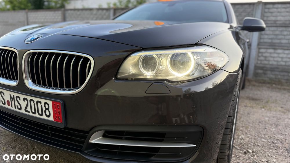 BMW Seria 5 525d - 37
