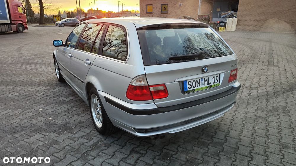 BMW Seria 3 320i Edition Lifestyle - 6