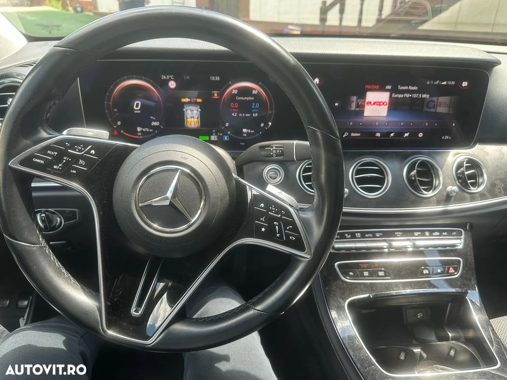 Mercedes-Benz E 300 4MATIC 9G-TRONIC Avantgarde - 18