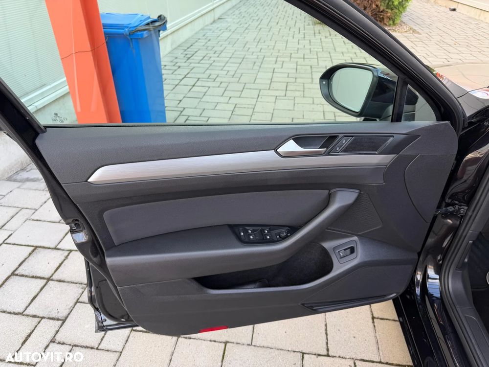 Volkswagen Passat 2.0 TDI DSG Comfortline - 25