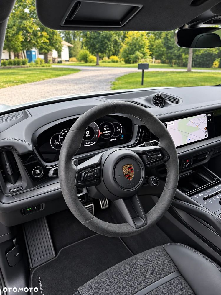Porsche Cayenne - 28