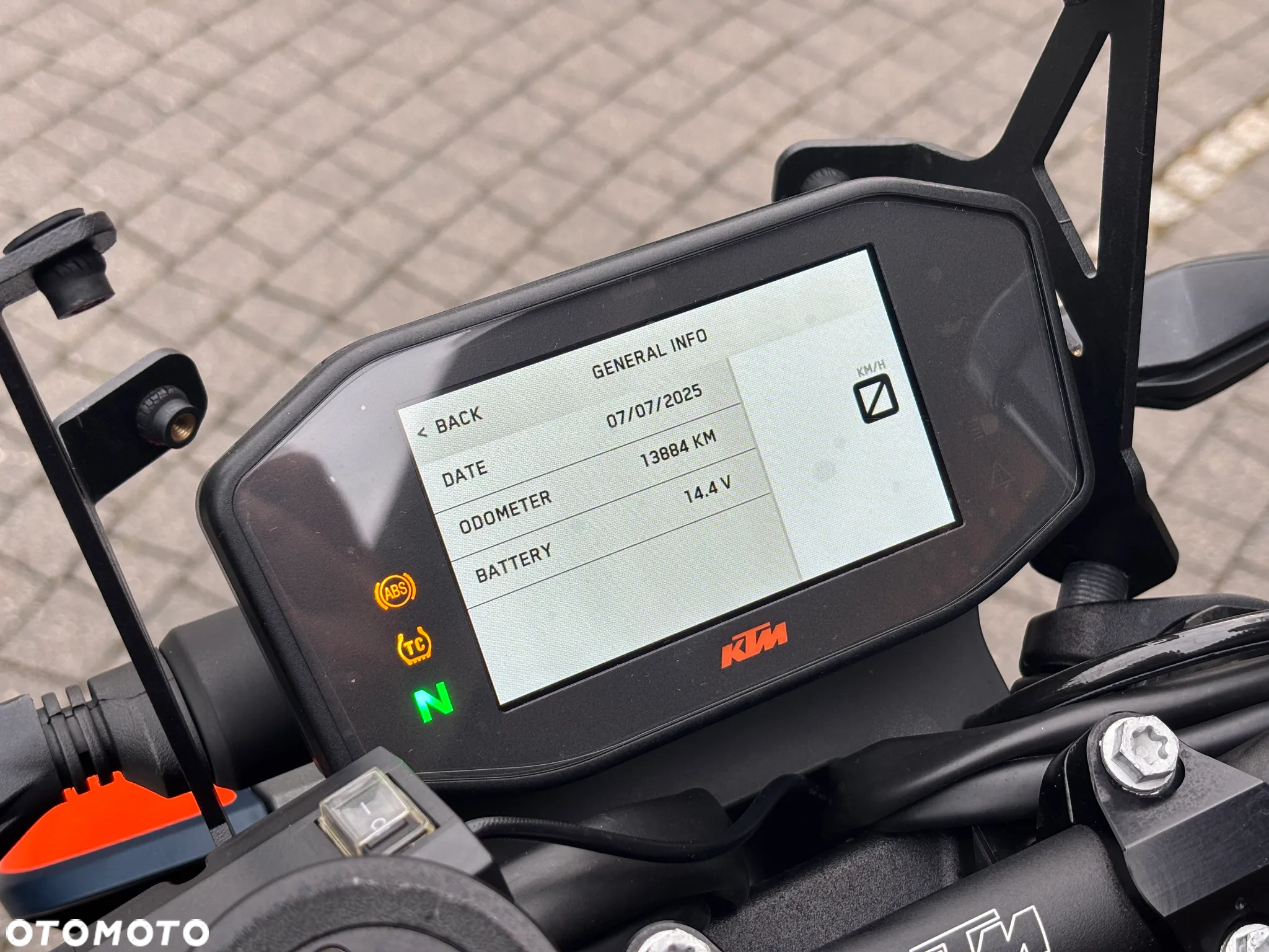 KTM Duke - 22