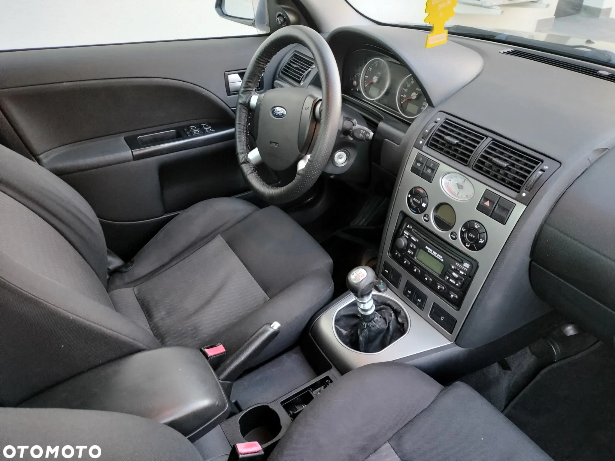 Ford Mondeo 2.0 Trend - 14