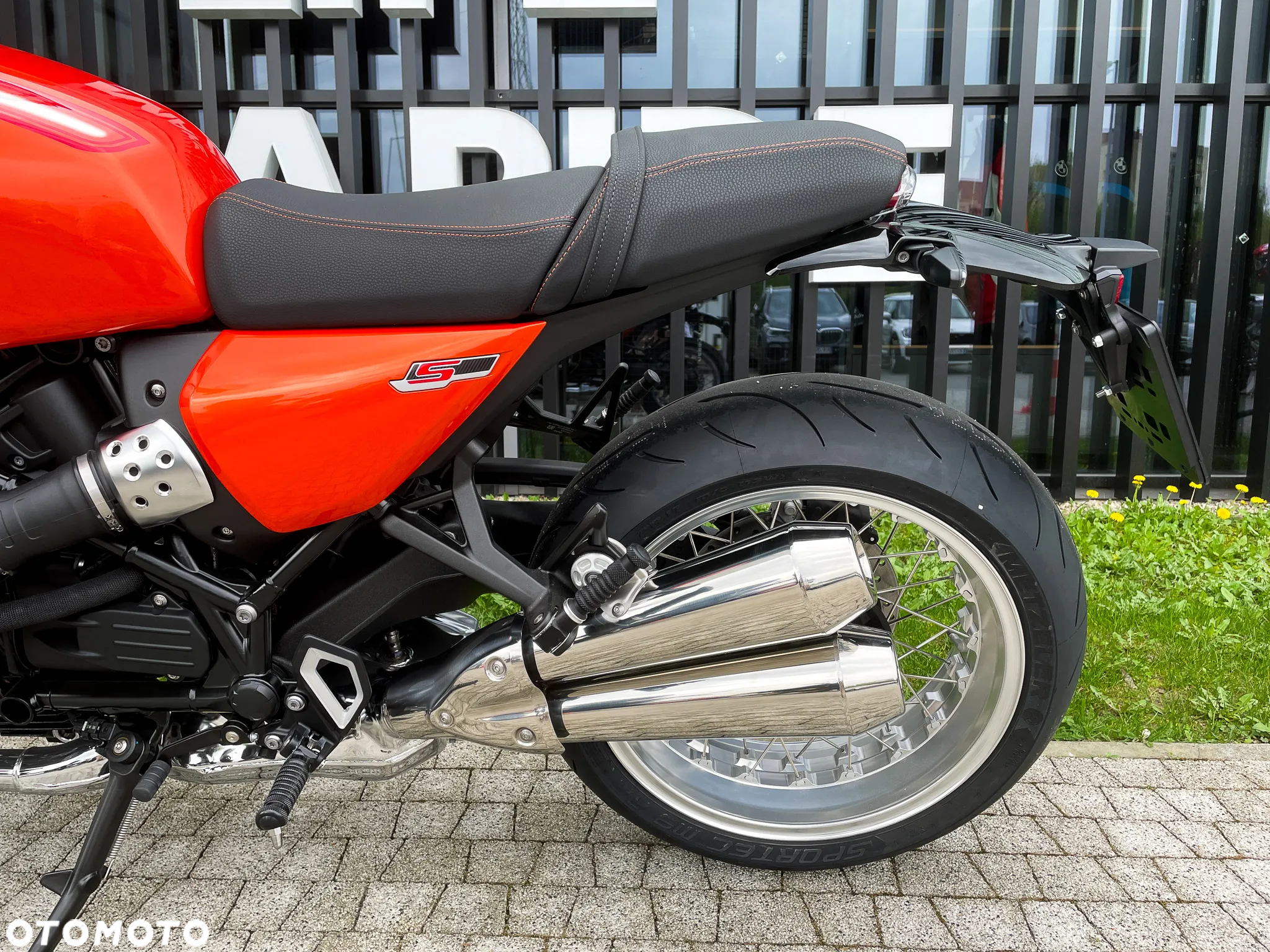 BMW R - 10