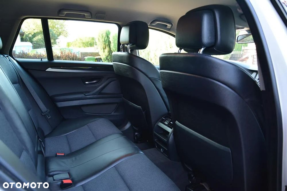 BMW Seria 5 520d Touring BluePerformance Sport-Aut - 28