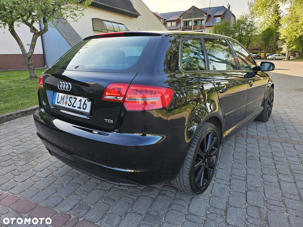 Audi A3 Sportback - 17