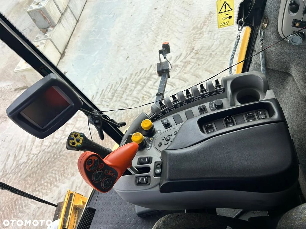 New Holland CX860 - 13
