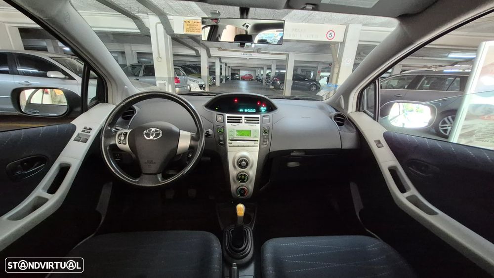 Toyota Yaris 1.0 VVT-i Sol+AC - 9