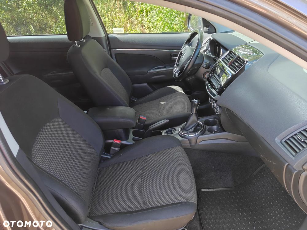 Mitsubishi ASX 1.6 Inform EU6 - 12