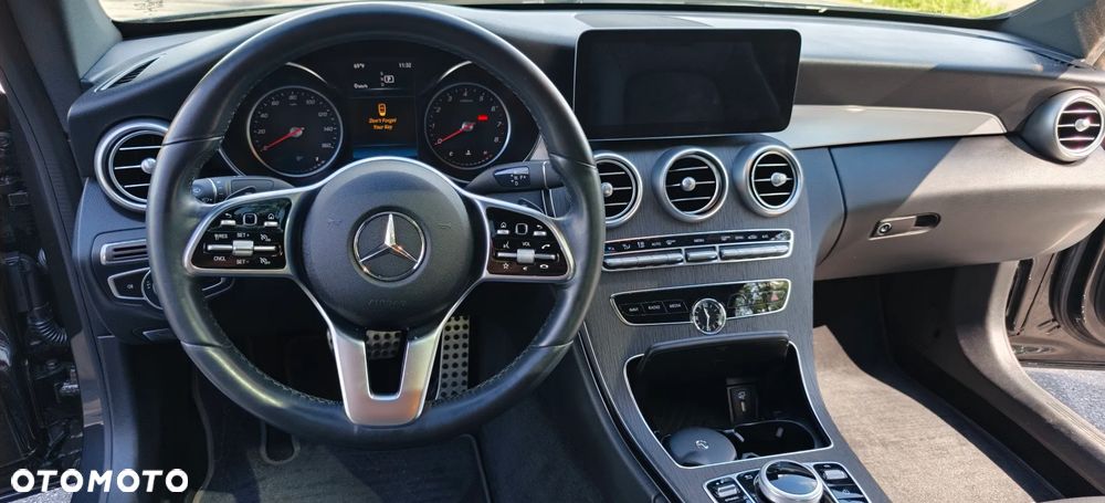 Mercedes-Benz Klasa C 300 4MATIC 9G-TRONIC - 37