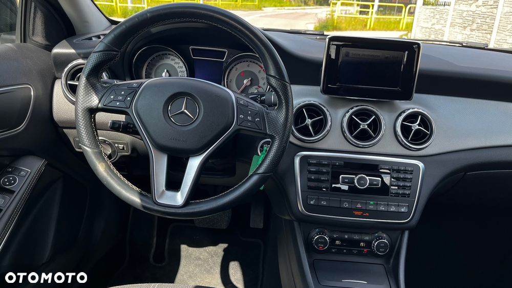 Mercedes-Benz GLA 220 CDI 4Matic 7G-DCT Edition 1 - 15